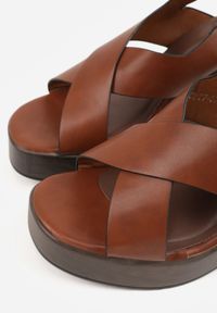 Born2be - Jasnobrązowe Sandały na Koturnie i Platformie Ozdobione Dwoma Paskami Daphnone. Okazja: na co dzień. Zapięcie: pasek. Kolor: brązowy. Materiał: jeans. Wzór: aplikacja. Obcas: na koturnie. Styl: casual, elegancki #5