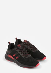 Born2be - Czarno-Czerwone Buty Sportowe Sneakersy Ozdobione Cieniowanymi Paskami Monissa. Okazja: na co dzień. Zapięcie: pasek. Kolor: czarny. Materiał: jeans, dresówka. Wzór: aplikacja. Sport: fitness #4