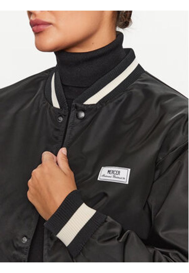 Mercer Amsterdam Kurtka bomber Unisex Re-Varsity MEAP231010 Czarny Regular Fit. Kolor: czarny. Materiał: syntetyk