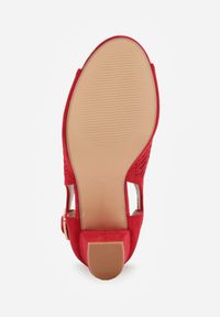 Born2be - Czerwone Ażurowe Sandały Vices na Obcasie Ozdobione Wycięciem i Klamrą Felindrel. Okazja: na co dzień. Zapięcie: klamry. Kolor: czerwony. Materiał: skóra. Wzór: aplikacja, ażurowy. Obcas: na obcasie. Styl: casual. Wysokość obcasa: średni #2