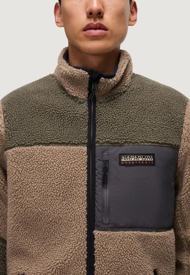 Napapijri - Bluza Mężczyzna NAPAPIJRI YUPIK FZ 3. Kolor: zielony. Materiał: polar. Sport: turystyka piesza