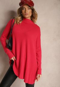 Renee - Czerwony Asymetryczny Golf z Wiskozą z Rękawami o Nietoperzowym Kroju Realeen. Okazja: na co dzień. Typ kołnierza: golf. Kolor: czerwony. Materiał: wiskoza. Styl: elegancki, casual #4
