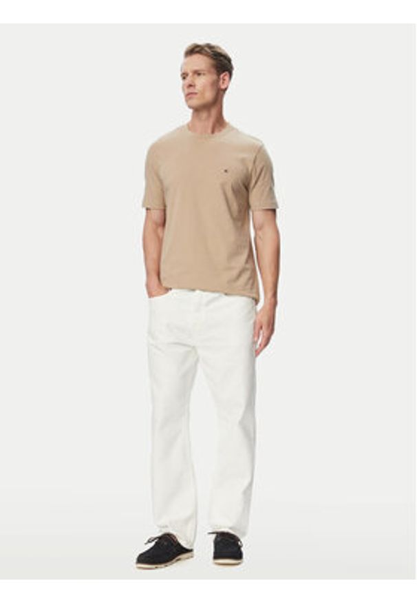 TOMMY HILFIGER - Tommy Hilfiger T-Shirt Ess Seasonal MW0MW39995 Beżowy Regular Fit. Kolor: beżowy. Materiał: bawełna