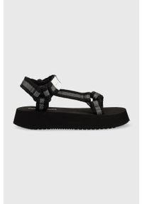 Calvin Klein Jeans sandały PREFRESATO SANDAL WEBBING XRAY damskie kolor czarny na platformie YW0YW00969. Zapięcie: rzepy. Kolor: czarny. Materiał: włókno, materiał. Obcas: na platformie #1