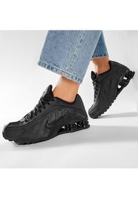 Nike Sneakersy Shox R4 AR3565 004 Czarny. Kolor: czarny. Materiał: materiał #4