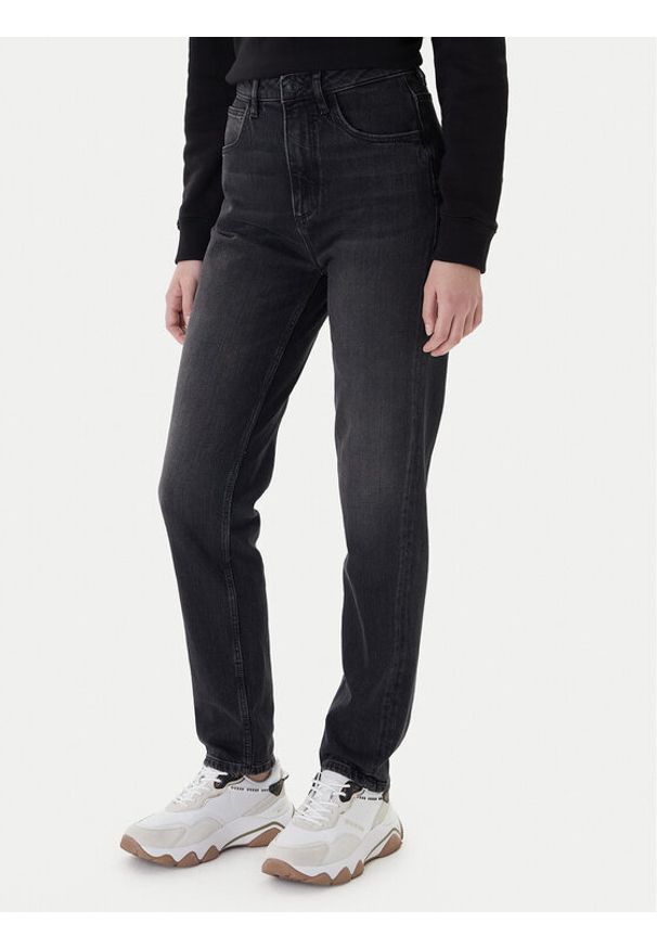 Guess Jeansy W2YA21 D4QD1 Czarny Mom Fit. Kolor: czarny