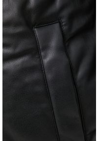 Vero Moda Kurtka damska kolor czarny zimowa. Kolor: czarny. Materiał: poliester. Sezon: zima #4