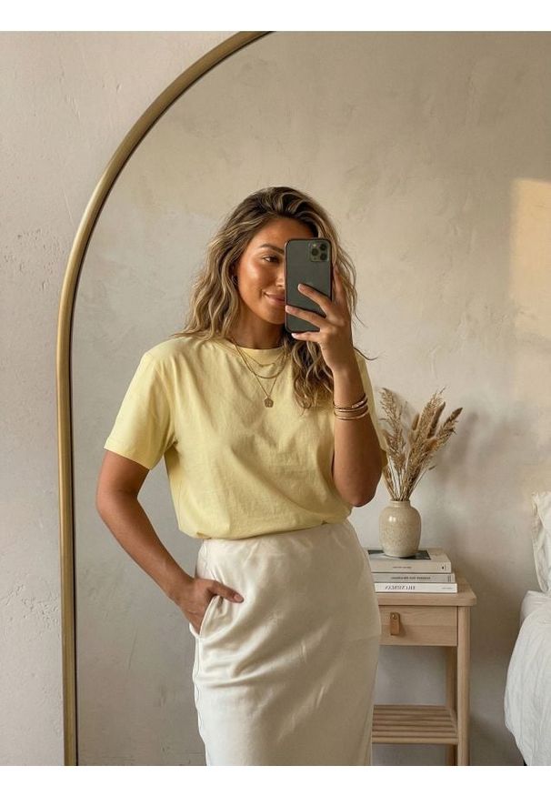 Sinsay - Bawełniana koszulka basic - yellow jeans. Materiał: bawełna, jeans