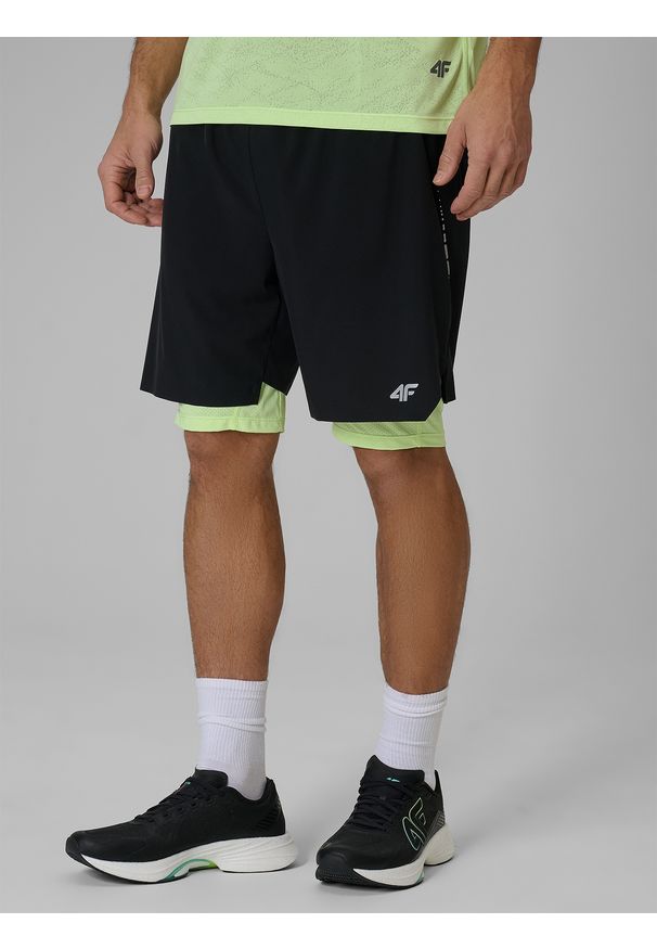 4f - 4F Spodenki do biegania szybkoschnące męskie - czarne L. Kolor: czarny. Materiał: tkanina. Sport: fitness, bieganie
