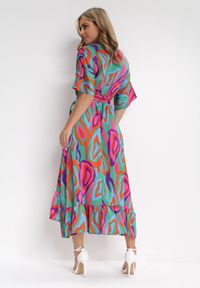 Born2be - Zielono-Różowa Sukienka Cesetros. Kolor: zielony. Materiał: materiał. Wzór: nadruk. Typ sukienki: kopertowe. Długość: midi #4