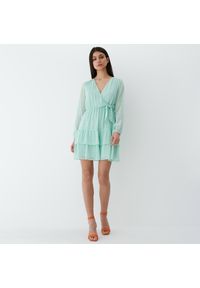 Mohito - Pastelowa sukienka mini - Zielony. Kolor: zielony. Długość: mini #1