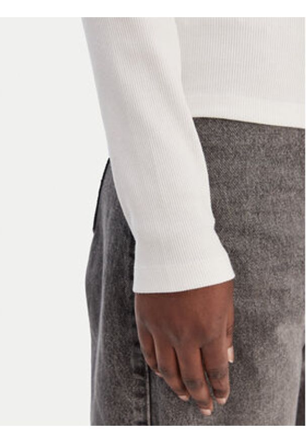 Calvin Klein Jeans Bluzka LV047E205G Biały Slim Fit. Kolor: biały. Materiał: bawełna