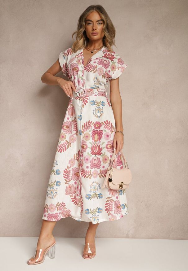 Renee - Różowa Koszulowa Sukienka z Wiskozą z Dodatkowym Paskiem Nitapinia. Okazja: na co dzień. Typ kołnierza: dekolt w serek. Kolor: różowy. Materiał: wiskoza. Wzór: aplikacja. Sezon: wiosna, lato. Typ sukienki: koszulowe. Styl: casual, elegancki, klasyczny