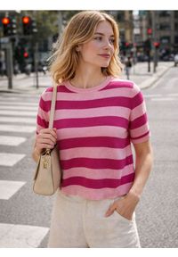 Sinsay - Sweter w paski z wiskozą - różowy. Kolor: różowy. Materiał: wiskoza. Wzór: paski #1