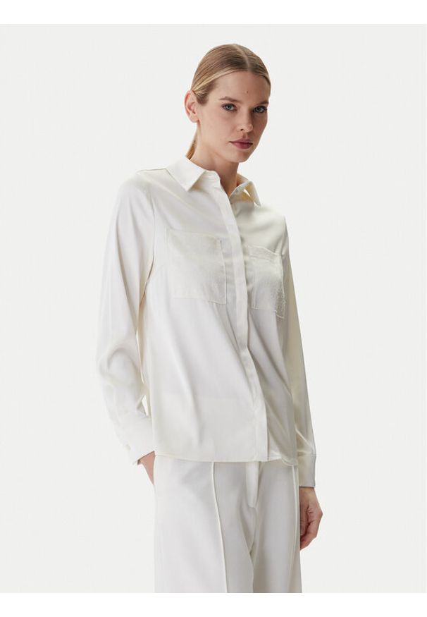 Guess Koszula W5RH40 WFQC2 Écru Regular Fit. Materiał: syntetyk