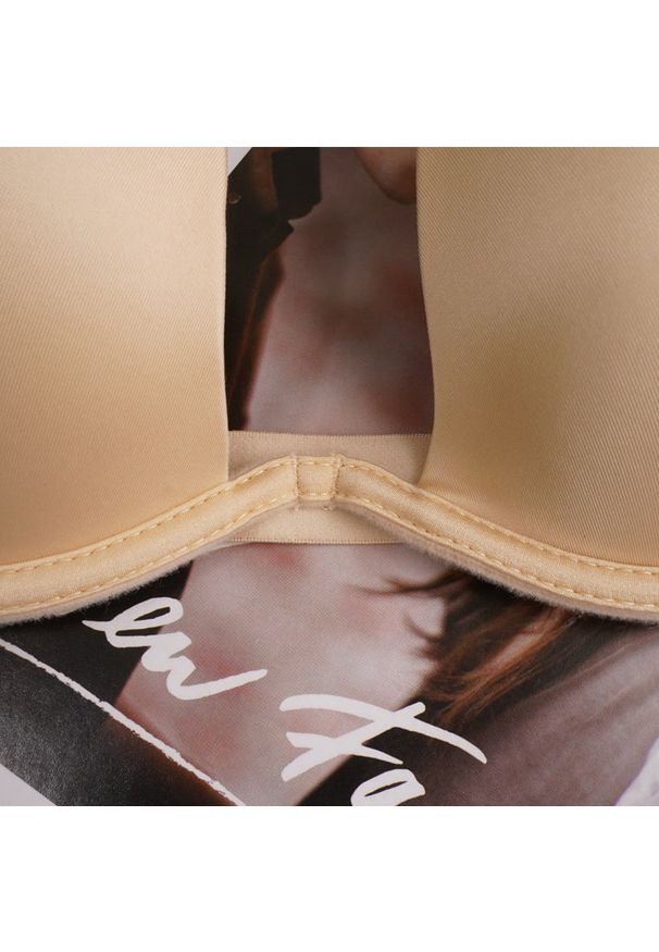 Intica - Biustonosz push-up z fiszbinami regulowanymi ramiączkami Dorthey. Kolor: beżowy. Materiał: materiał. Rodzaj stanika: biustonosz z fiszbinami, push-up