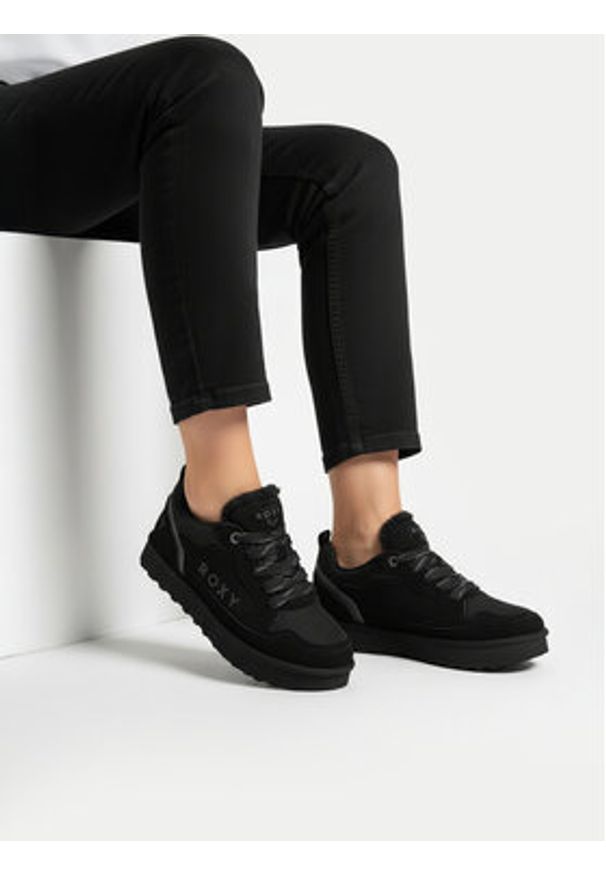 Roxy Sneakersy CEO-V12-1116 Czarny. Kolor: czarny. Materiał: materiał