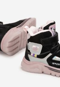 Born2be - Czarno-Różowe Traperki na Rzep Hegac. Okazja: na uczelnię, na co dzień. Zapięcie: rzepy. Kolor: czarny. Materiał: jeans, futro. Wzór: aplikacja. Styl: casual, elegancki #3