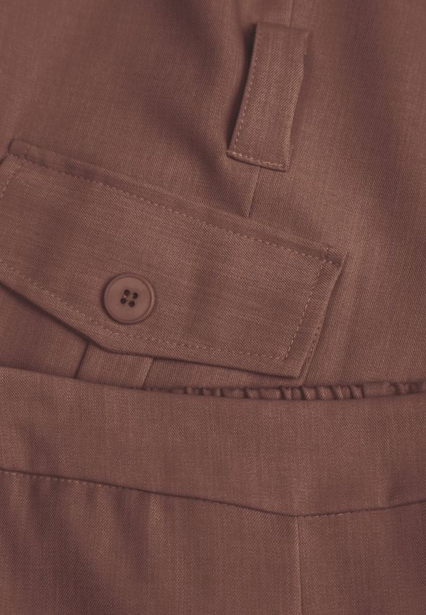 Renee - Brązowy Garniturowy Komplet z Bawełną Spodnie Wide Leg i Kamizelka Utility Aloane. Kolor: brązowy. Materiał: bawełna