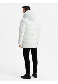 Ombre Clothing - Męska długa kurtka parka ze strukturalnej tkaniny – biała V1. Kolor: biały. Materiał: tkanina. Długość: długie. Wzór: aplikacja #9