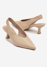 Renee - Ciemnobeżowe Czółenka Sandały Vices na Kaczuszce Typu Slingback Liluriela. Okazja: na co dzień. Kolor: beżowy. Wzór: kwiaty. Sezon: lato. Obcas: na szpilce. Styl: casual, elegancki. Wysokość obcasa: średni #9