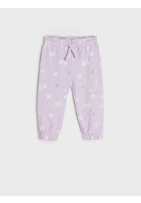 Sinsay - Spodnie dresowe jogger - fioletowy. Kolor: fioletowy. Materiał: dresówka #1