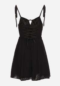 Born2be - Czarna Bawełniana Sukienka Vices w Rustykalnym Stylu z Haftem i Wiązaniem Natifrene. Okazja: na co dzień. Typ kołnierza: dekolt gorset. Kolor: czarny. Materiał: bawełna. Wzór: haft. Typ sukienki: proste, gorsetowe. Styl: casual, elegancki, klasyczny #3