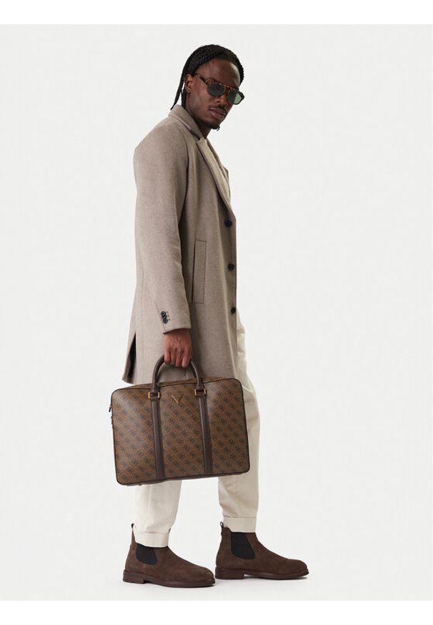 Guess Torba na laptopa HMMILO P6169 Brązowy. Kolor: brązowy. Materiał: skóra