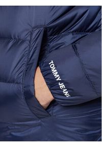 Tommy Jeans Kurtka puchowa Essential DM0DM14086 Granatowy Regular Fit. Kolor: niebieski. Materiał: syntetyk #5