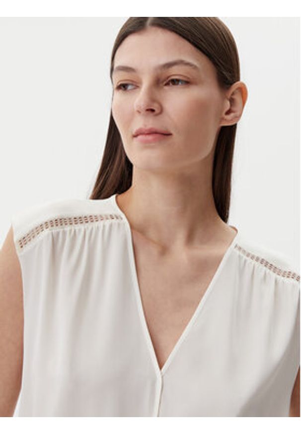 BOSS Bluzka Binadi 50540616 Biały Relaxed Fit. Kolor: biały. Materiał: jedwab