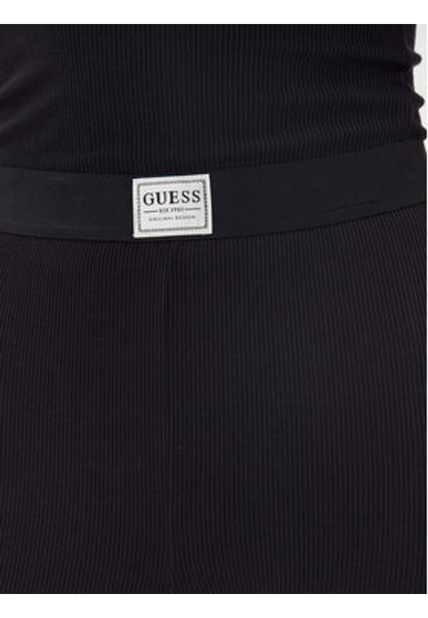 Guess Legginsy 173791 Czarny Classic Fit. Kolor: czarny. Materiał: syntetyk