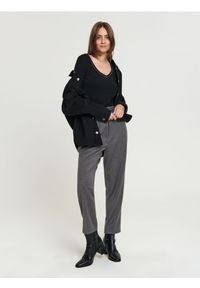 Sinsay - Bluzka z długimi rękawami - czarny. Kolor: czarny. Materiał: włókno, bawełna. Długość rękawa: długi rękaw. Długość: długie #1