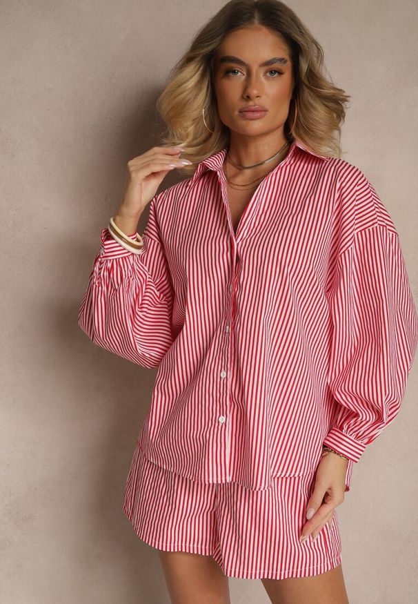 Renee - Czerwona Bawełniana Koszula Oversize w Paski Borlio. Okazja: na co dzień, na spotkanie biznesowe. Typ kołnierza: kołnierzyk klasyczny. Kolor: czerwony. Materiał: bawełna. Długość rękawa: długi rękaw. Długość: długie. Wzór: paski. Styl: biznesowy, klasyczny, elegancki, casual