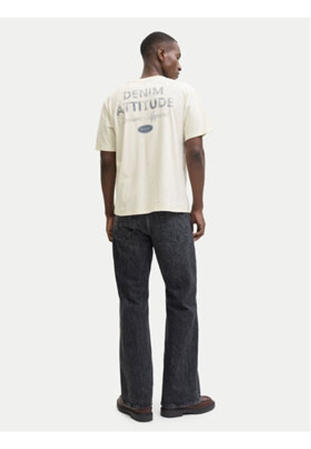 Jack & Jones T-Shirt Edover 12288005 Écru Regular Fit. Kolor: kremowy. Materiał: bawełna