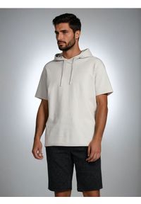 Sinsay - Szorty jeansowe - czarny. Kolor: czarny. Materiał: jeans