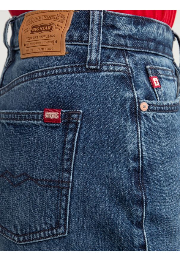Big-Star - Jeansy damskie mom jeans z kolekcji Authentic granatowe Silla 515. Okazja: na co dzień. Stan: podwyższony. Kolor: niebieski. Styl: casual, retro