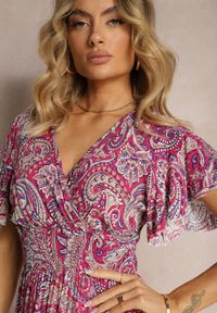 Renee - Fuksjowa Rozkloszowana Sukienka z Wiskozy z Trójkątnym Dekoltem i Gumką w Pasie Grilemia. Kolor: różowy. Materiał: wiskoza. Sezon: lato