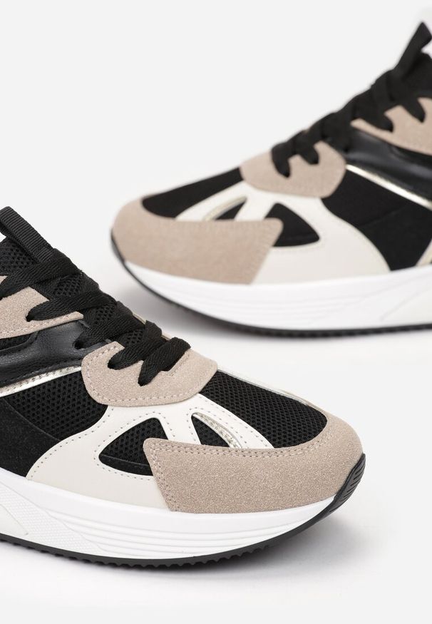 Renee - Czarne Sneakersy na Grubej Podeszwie z Ozdobnymi Wstawkami Faidneesi. Okazja: na co dzień. Kolor: czarny. Sport: fitness