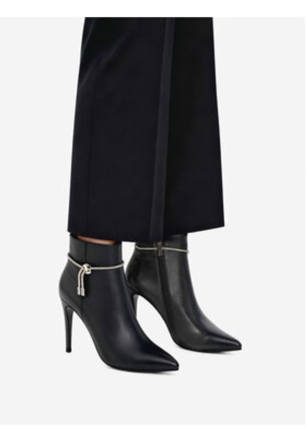 Eva Minge Botki EO-EVA-H1092 Czarny. Kolor: czarny. Materiał: skóra