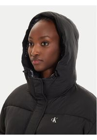 Calvin Klein Jeans Kurtka zimowa J20J224112 Czarny Regular Fit. Kolor: czarny. Materiał: syntetyk. Sezon: zima #4