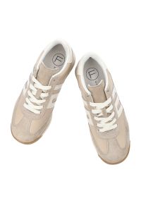 Sneakersy damskie Filippo, cholewka ze skóry naturalnej zamszowej i licowej wiązany fason z zabudowanym przodem sportowy design, beżowe, DP7686/26. Okazja: na co dzień. Zapięcie: sznurówki. Kolor: beżowy. Materiał: skóra, zamsz. Szerokość cholewki: normalna. Sport: turystyka piesza #4