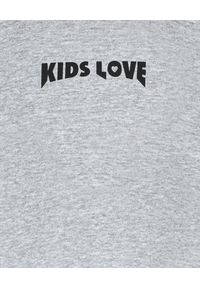 KIDS LOVE - Szara bluza o oversize'owym kroju Menfi. Kolor: szary. Materiał: dresówka, bawełna. Długość rękawa: długi rękaw. Długość: długie