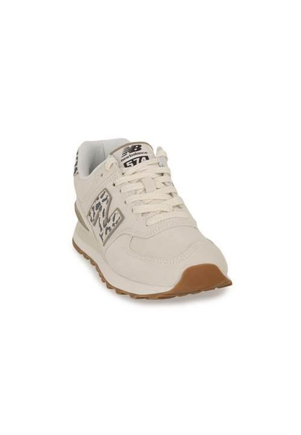 Buty do chodzenia damskie New Balance 574. Okazja: na co dzień. Zapięcie: sznurówki. Kolor: wielokolorowy, beżowy. Materiał: materiał. Szerokość cholewki: normalna. Model: New Balance 574. Sport: turystyka piesza