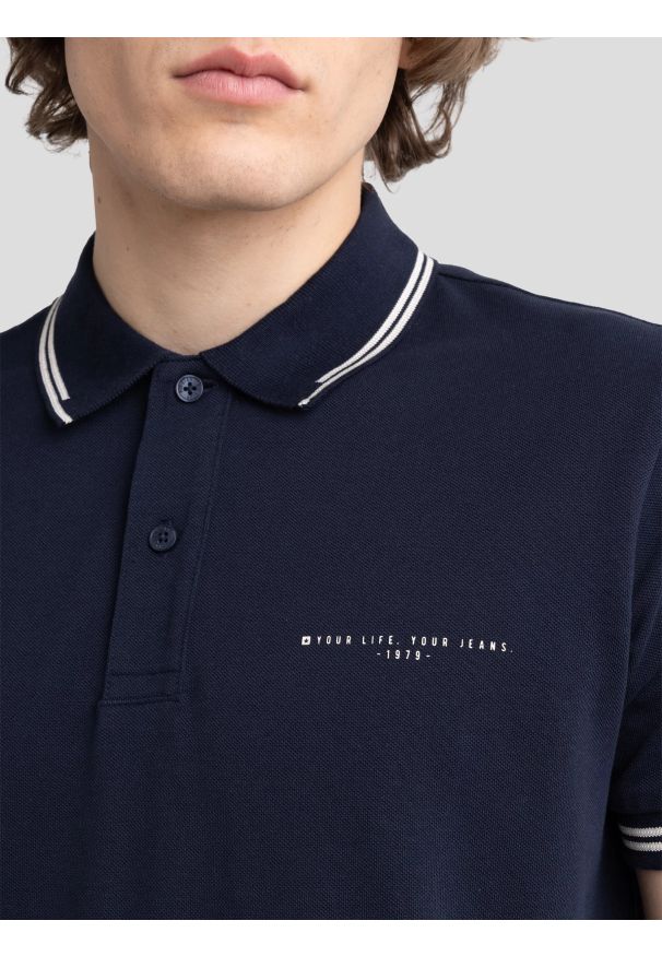Big-Star - Koszulka męska polo granatowa Wladym 403. Okazja: na co dzień. Typ kołnierza: polo. Kolor: niebieski. Materiał: dzianina, materiał, jeans. Wzór: nadruk. Styl: elegancki, casual