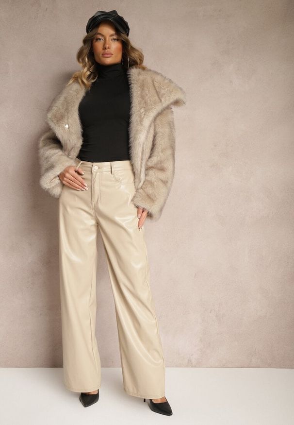 Renee - Beżowe Szerokie Spodnie High Waist z Imitacji Skóry Enawinn. Okazja: na co dzień, na imprezę. Stan: podwyższony. Kolor: beżowy. Materiał: skóra. Sezon: zima. Styl: casual, elegancki