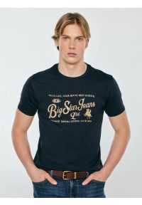 Big-Star - Koszulka męska z nadrukiem z linii Authentic granatowa Eller 403. Kolor: niebieski. Materiał: bawełna. Wzór: nadruk. Styl: vintage, klasyczny #1