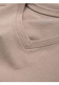 Ombre Clothing - Męska klasyczna bawełniana koszulka z dekoltem w serek BASIC – popielata V21. Typ kołnierza: dekolt w serek. Kolor: szary. Materiał: bawełna. Wzór: ze splotem, jednolity. Styl: klasyczny #4