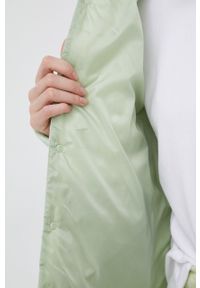 outhorn - Outhorn kurtka damska kolor zielony przejściowa. Okazja: na co dzień. Kolor: zielony. Materiał: materiał, syntetyk. Styl: casual