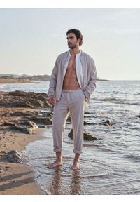 Sinsay - Kurtka bomberka z wiskozy - kremowy. Kolor: kremowy. Materiał: wiskoza #1