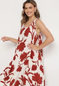 Born2be - Bordowa Sukienka z Wiskozy z Wzorem w Kwiaty Bez Rękawów Orrulene. Okazja: na co dzień. Kolor: czerwony. Materiał: wiskoza. Długość rękawa: bez rękawów. Wzór: kwiaty. Sezon: wiosna, lato. Styl: klasyczny, casual #2